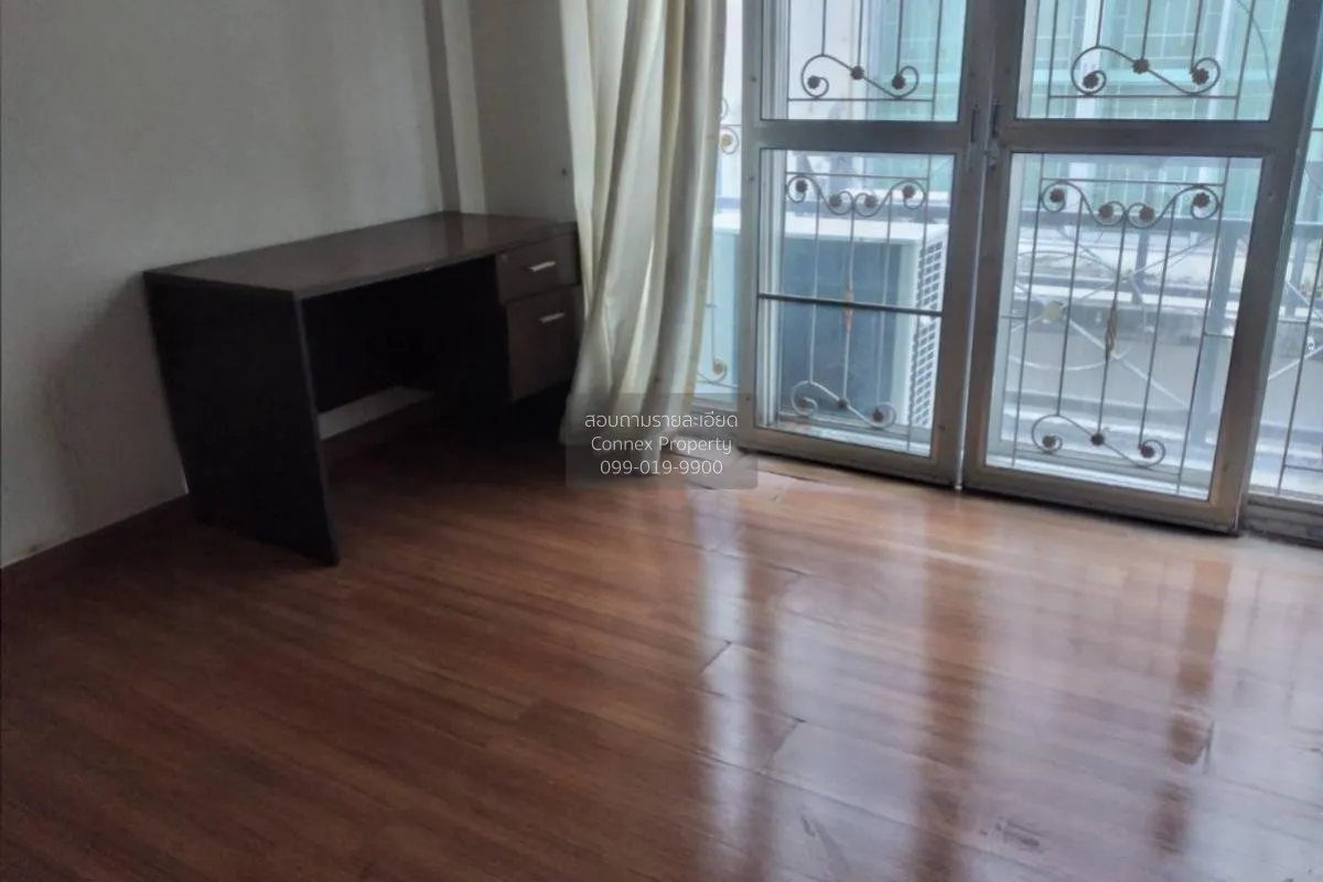 ขายทาวน์เฮ้าส์/ทาวน์โฮม  บ้านกลางเมือง เดอะ ปารีส พระราม 9-รามคำแ 2