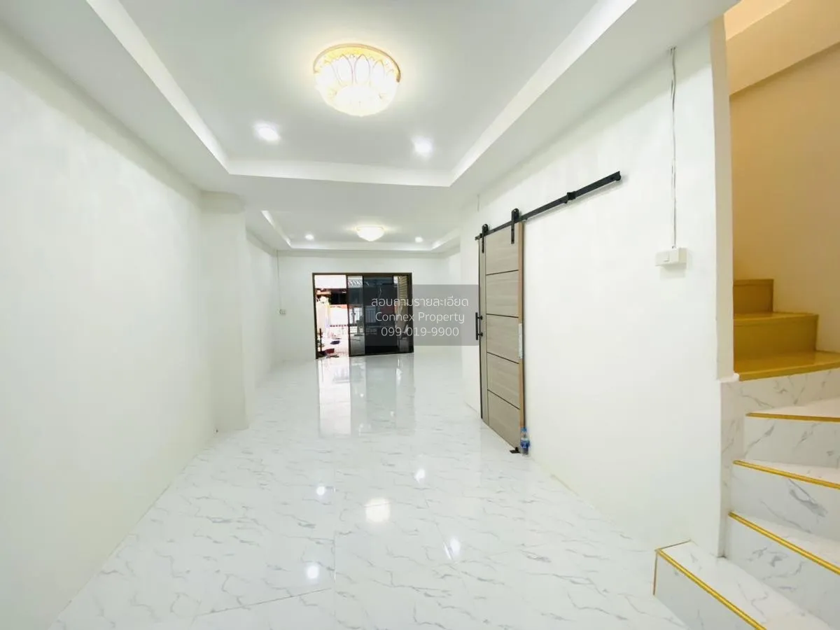 ขายทาวน์เฮ้าส์/ทาวน์โฮม  หมู่บ้านร่มทิพย์วิลเลจ บางชัน เขต คลองสา 3