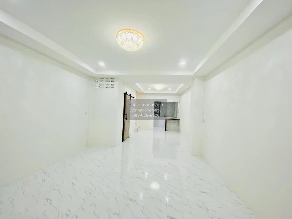 ขายทาวน์เฮ้าส์/ทาวน์โฮม  หมู่บ้านร่มทิพย์วิลเลจ บางชัน เขต คลองสา 4