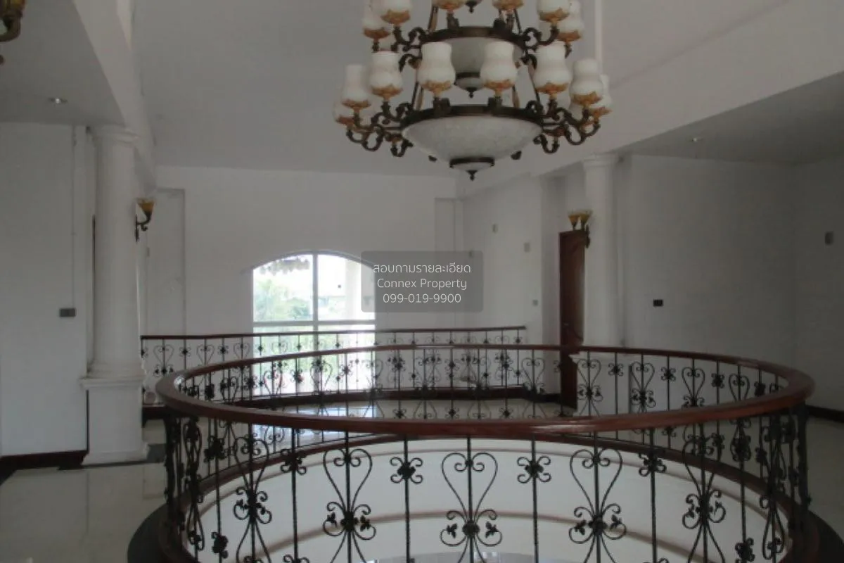 For Sale 2-storey detached house near Khlong Naraphirom , Bang Ya 3