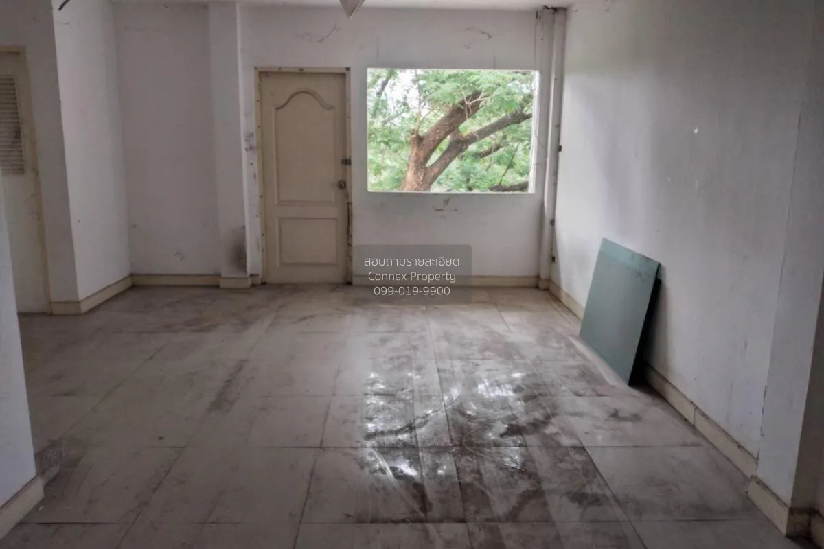 ขายทาวน์เฮ้าส์ 3 ชั้น ซอยศรีนครินทร์ 10 สวนหลวง เขต สวนหลวง กรุงเ 4