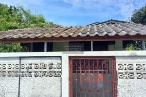 ขายบ้านเดี่ยวชั้นเดียว ซอยพระยาสุเรนทร์ 16 บางชัน เขต คลองสามวา กรุงเทพ CX-106340