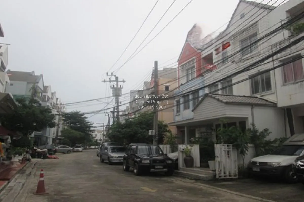 ขายทาวน์เฮ้าส์/ทาวน์โฮม  หมู่บ้านซีพี พาร์คแลนด์ นวลจันทร์ เขต บึ 2