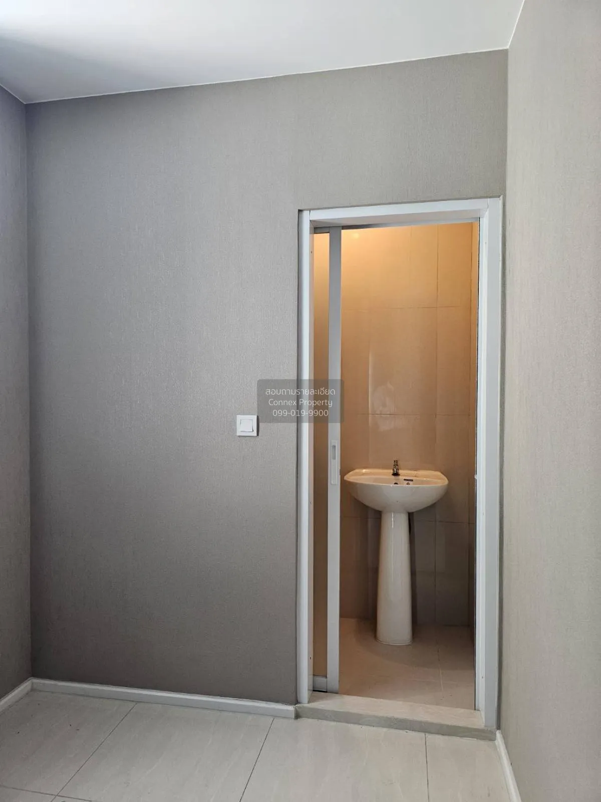 ขายคอนโด  แม่น้ำ เรสซิเดนท์ วิวสวย วิวแม่น้ำ หน้ากว้าง BTS-สะพานต