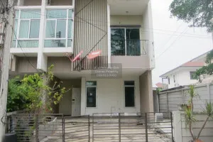ขายทาวน์เฮ้าส์/ทาวน์โฮม  ฮาบิทาวน์ โฟลด์ ติวานนท์ – แจ้งวัฒนะ บ้านใหม่ เมืองปทุมธานี ปทุมธานี CX-106721