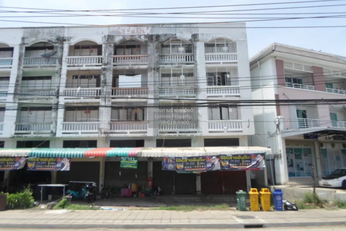For Sale 4-storey commercial building on Bang Kruai - Sai Noi Roa 1