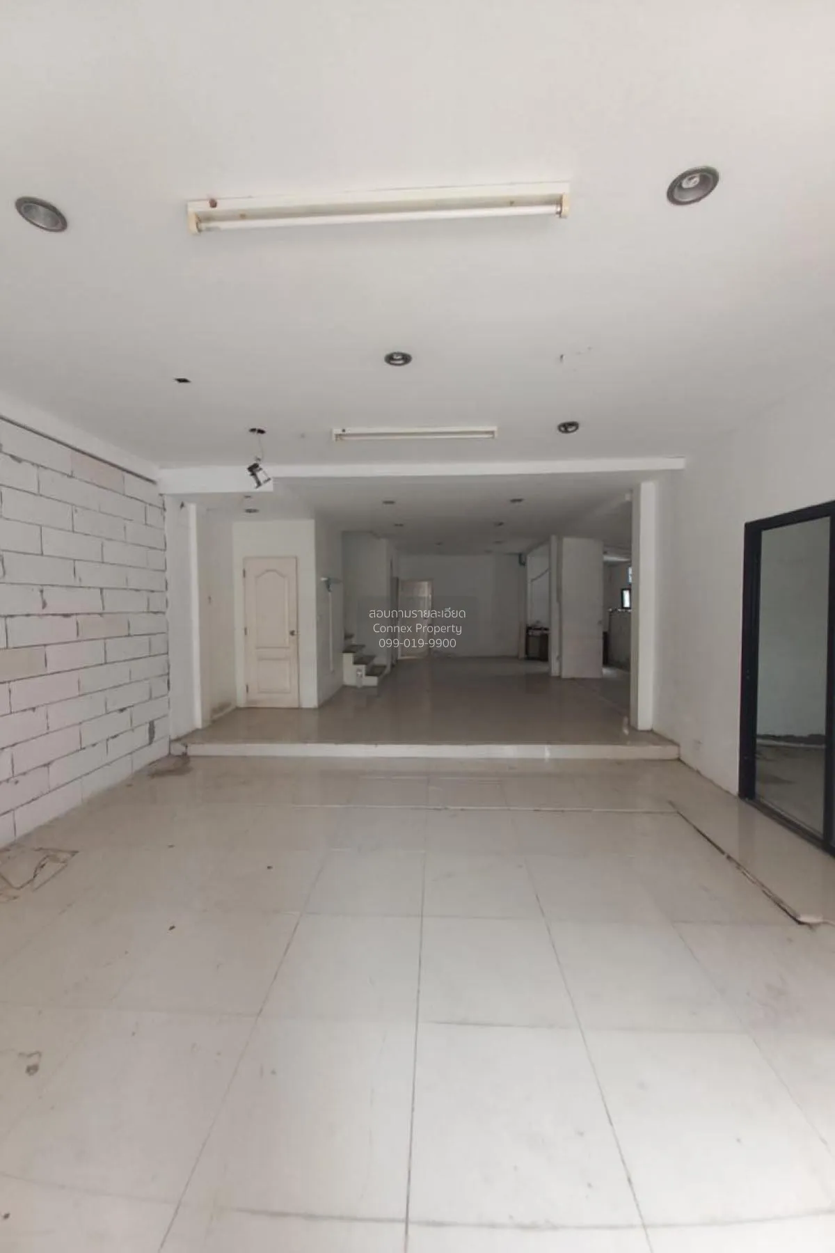 ขายทาวน์เฮ้าส์/ทาวน์โฮม  ดิ เอ็นเทอร์ คลิก  ดอกไม้ เขต ประเวศ กรุ 2