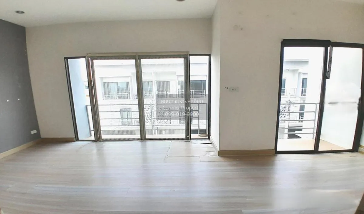 ขายทาวน์เฮ้าส์/ทาวน์โฮม  แอท ไนท์ วัชรพล-เทพรักษ์ คลองถนน เขต สาย