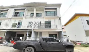 ขายทาวน์เฮ้าส์/ทาวน์โฮม  แอท ไนท์ วัชรพล-เทพรักษ์ คลองถนน เขต สายไหม กรุงเทพ CX-107350