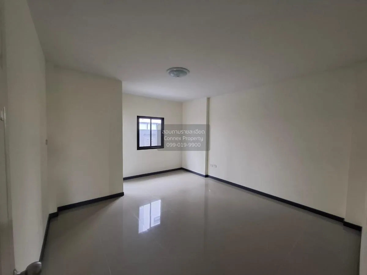 For Sale Townhouse/Townhome  , The Next Biztown Sriracha , Bueng 