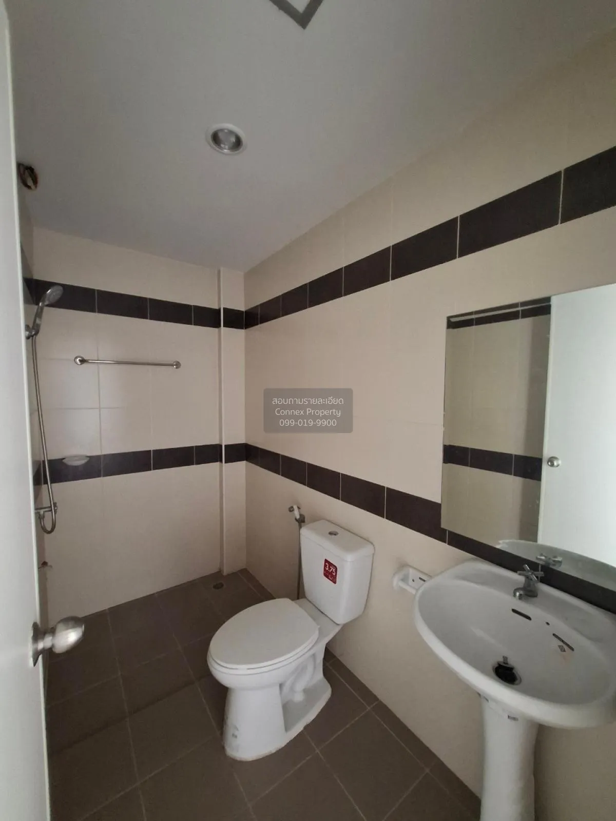 For Sale Townhouse/Townhome  , The Next Biztown Sriracha , Bueng 