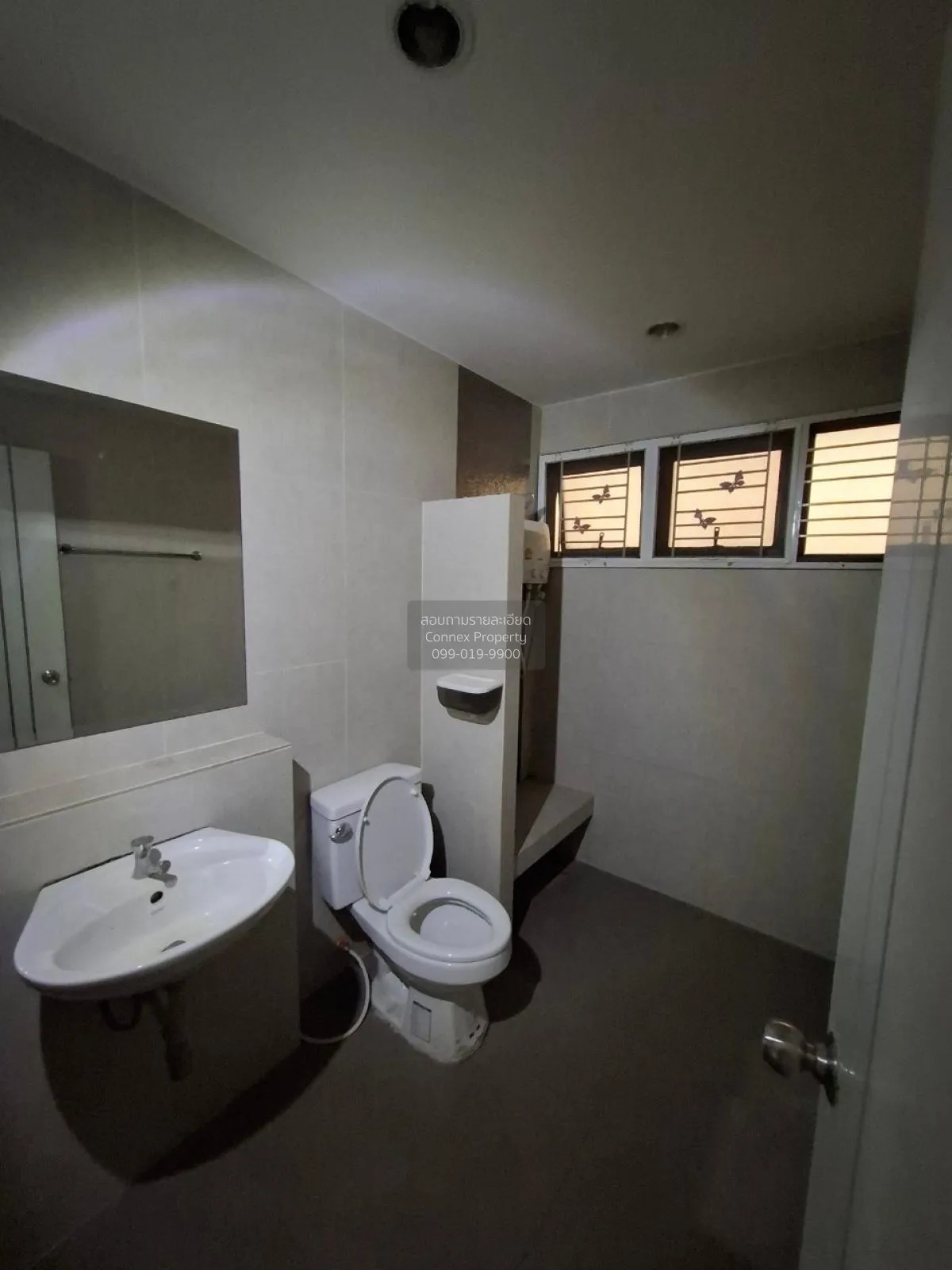 For Sale Townhouse/Townhome  , The Central Town Bueng - Sriracha 