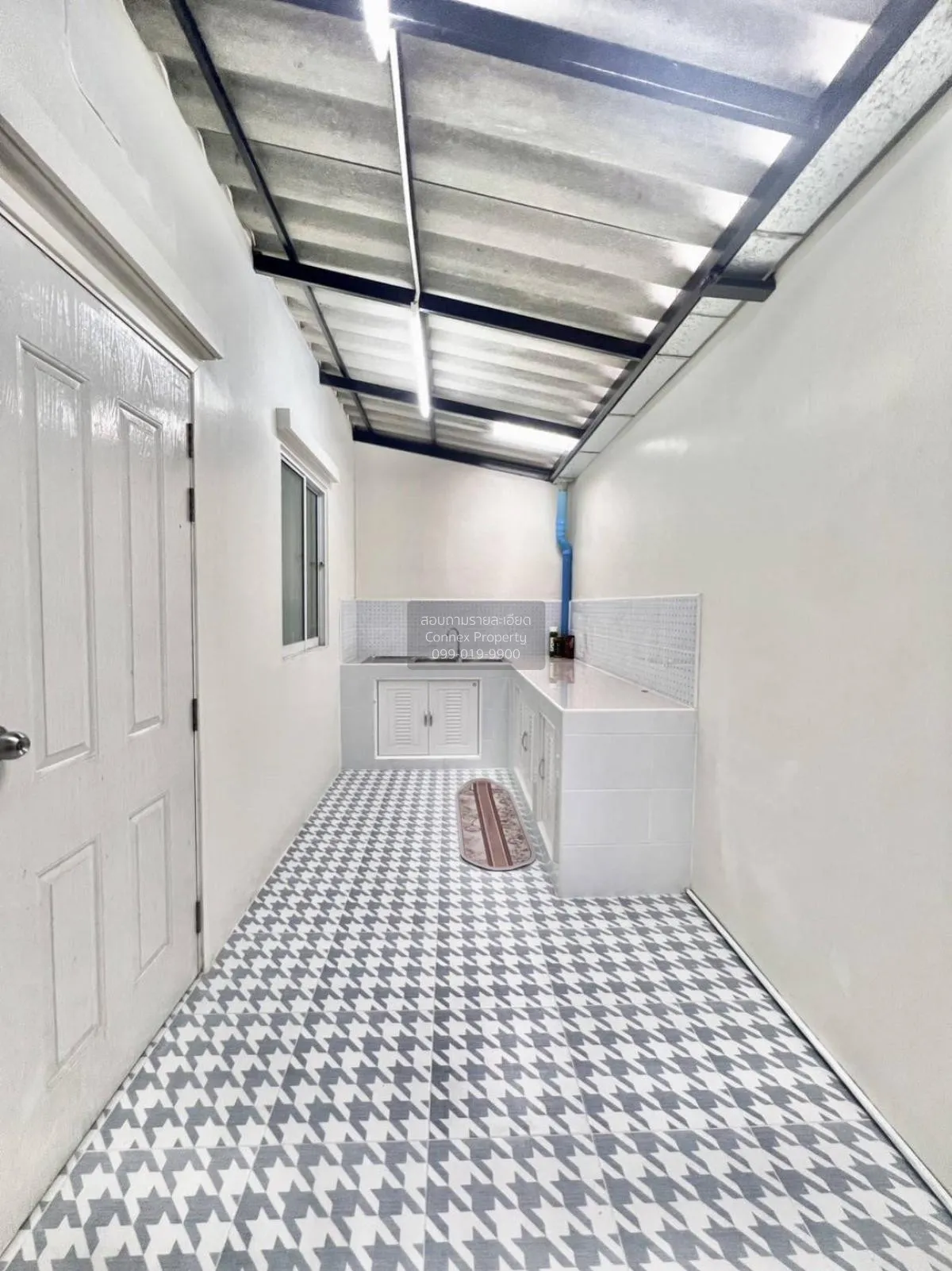 For Sale Townhouse/Townhome  , Lio Bliss Teparak - Tamru , newly 