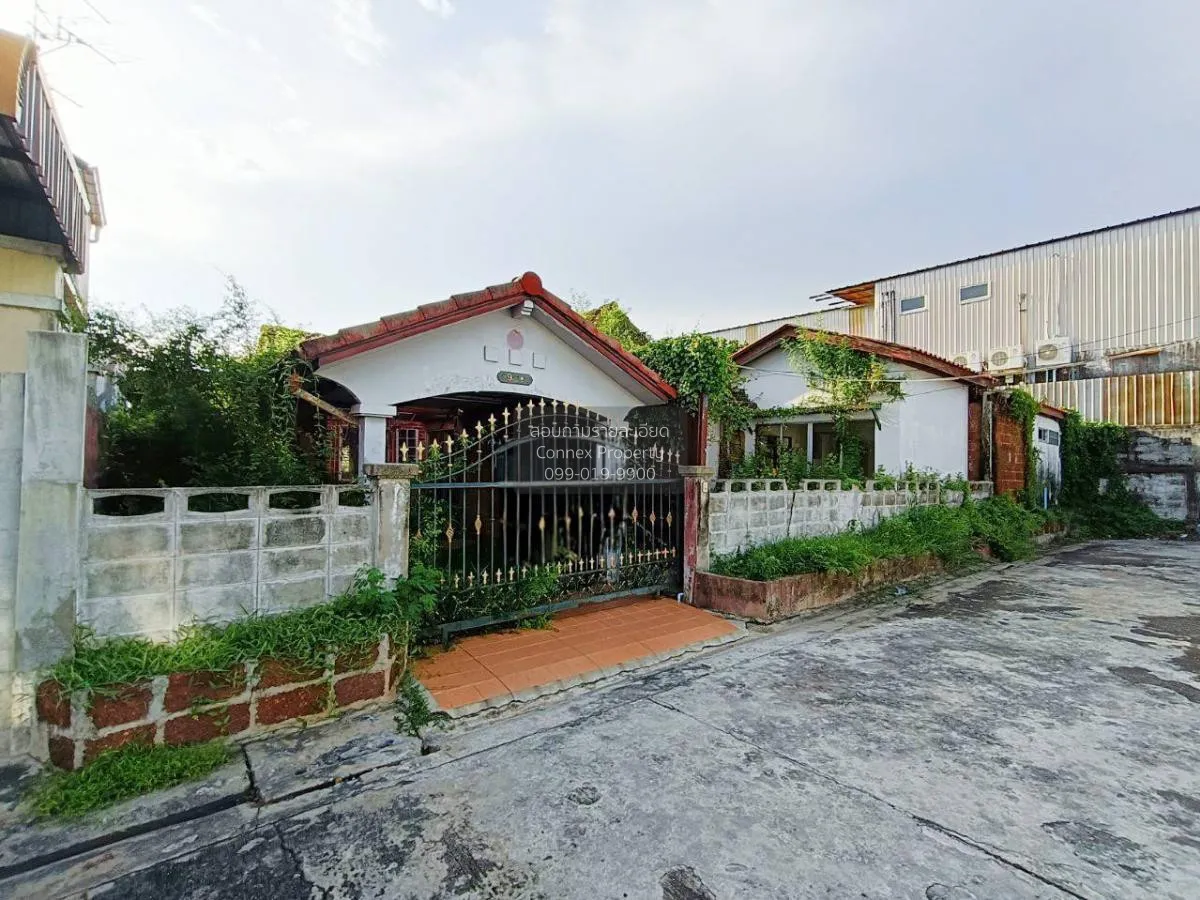 For Sale House , Baan Samaporn Teparak , wide frontage , Bang Pla 1