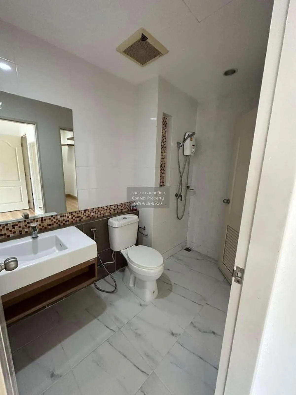 เช่าทาวน์เฮ้าส์/ทาวน์โฮม  ไอฟีล บางนา ดอกไม้ เขต ประเวศ กรุงเทพ C