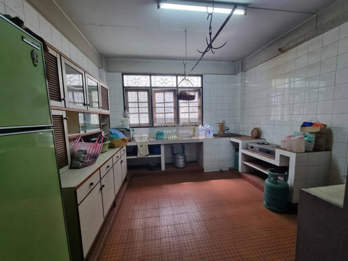 เช่าอาคารพาณิชย์ 5 ชั้นครึ่ง ซอย เพชรเกษม 50/4 บางหว้า เขต ภาษีเจ