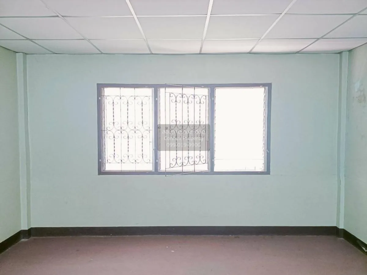 For Sale Shophouse located in Soi Maen Sri 2 , Khlong Maha Nak ,  2