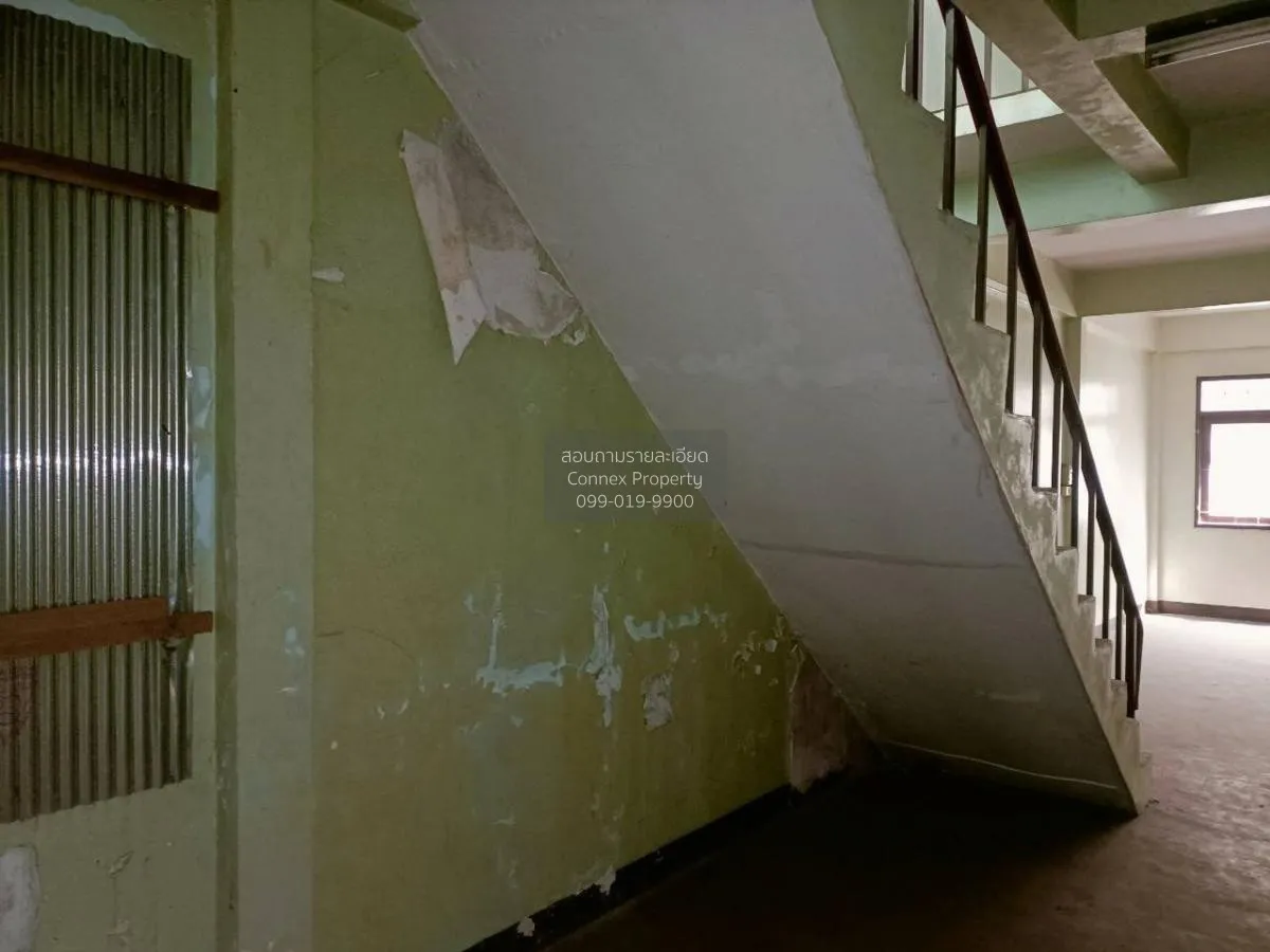 For Sale Shophouse located in Soi Maen Sri 2 , Khlong Maha Nak , 