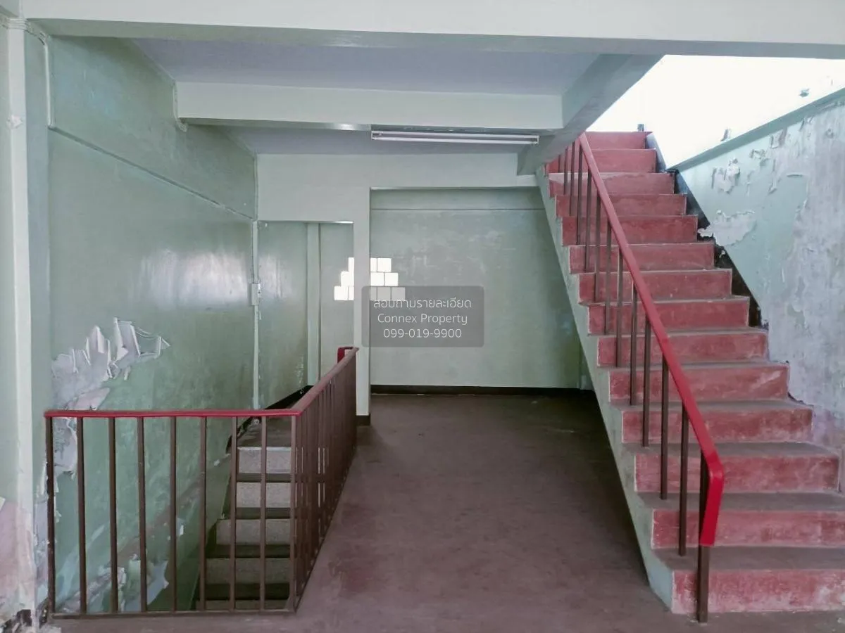 For Sale Shophouse located in Soi Maen Sri 2 , Khlong Maha Nak , 