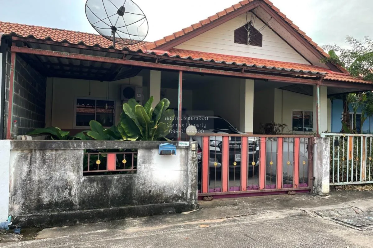 ขายทาวน์เฮ้าส์/ทาวน์โฮม  แผ่นดินทอง ลิฟวิ่งโฮม มาบยางพร ปลวกแดง ร 2