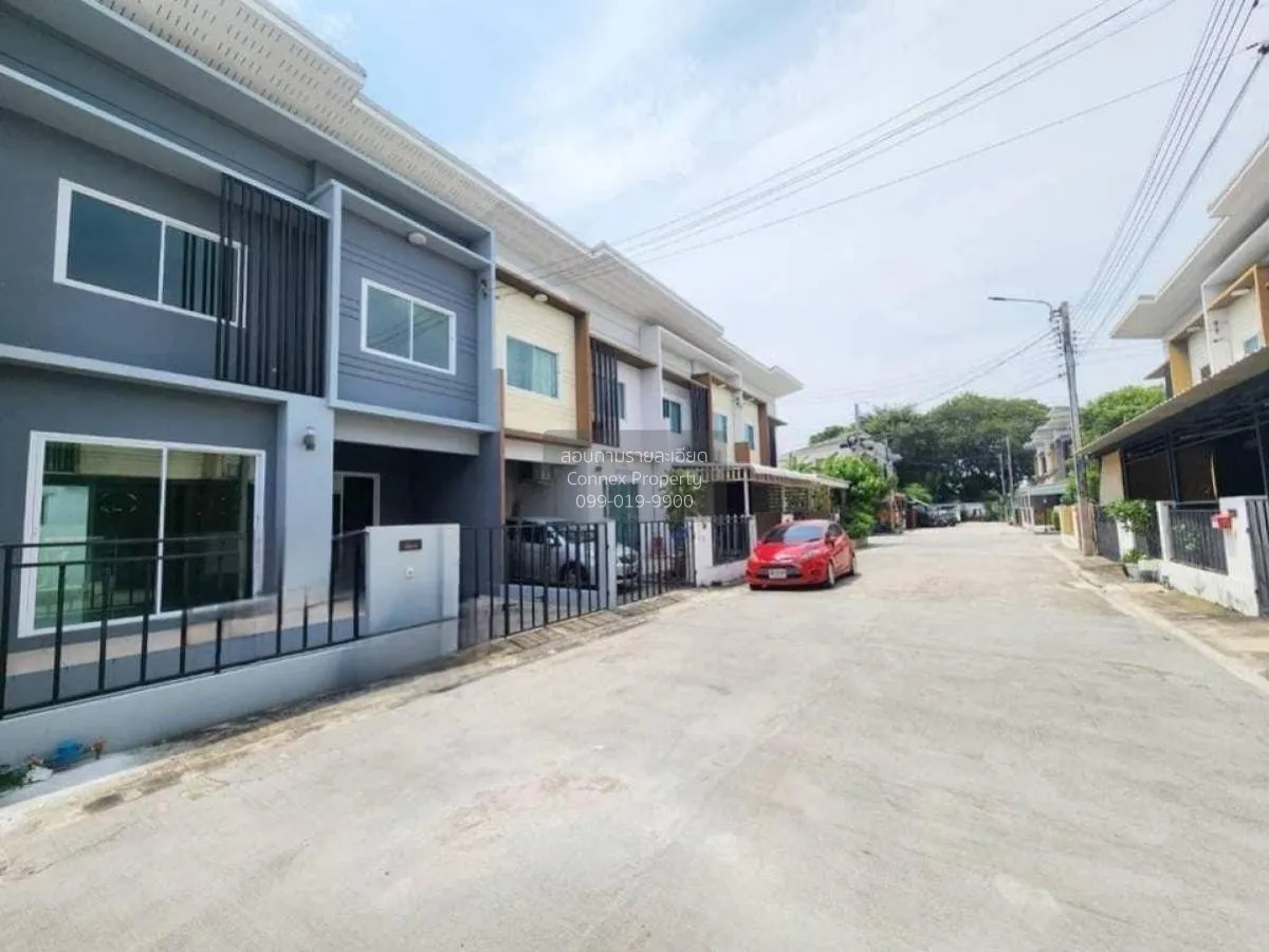For Sale Townhouse/Townhome  , The Modish Bangbuathong , Lam Pho  2