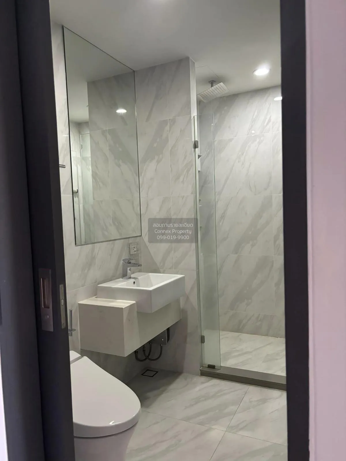 ขายคอนโด  ไอดีโอ โมบิ รางน้ำ BTS-อนุสาวรีย์ชัยสมรภูมิ ถนนพญาไท เข