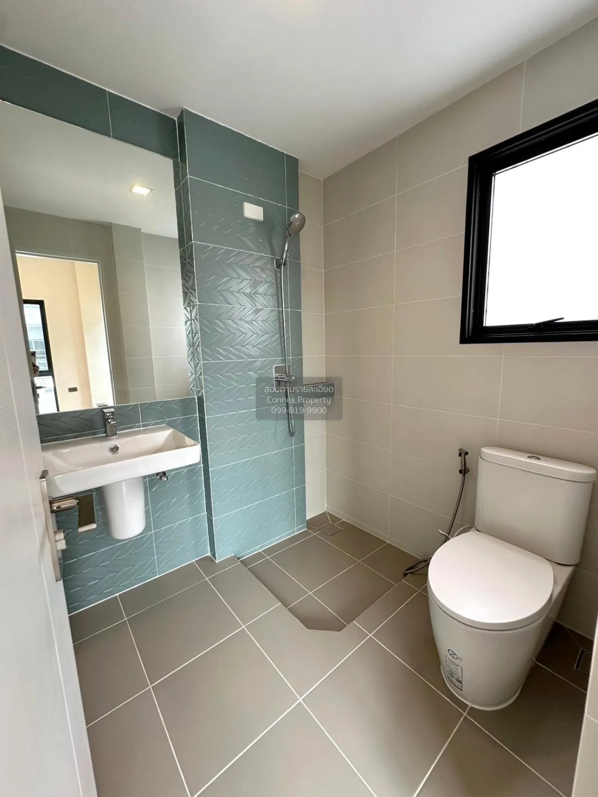 ขายบ้าน  เวนิว ไอดี เพชรเกษม 81 ห้องมุม หนองค้างพลู เขต หนองแขม ก