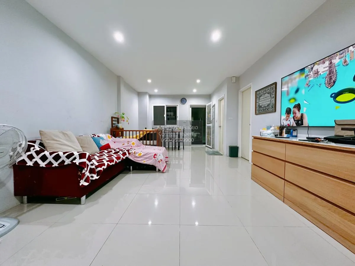 ขายทาวน์เฮ้าส์/ทาวน์โฮม  ดิ เอ็กซ์คลูซีฟ วงแหวน รามอินทรา  MRT-คู