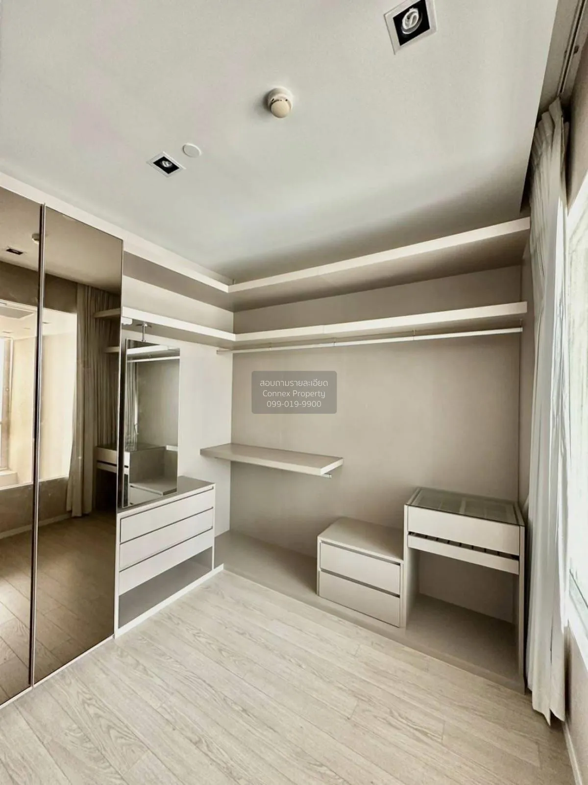 For Sale Condo , The room sukhumvit 21 , Duplex , high floor , BT
