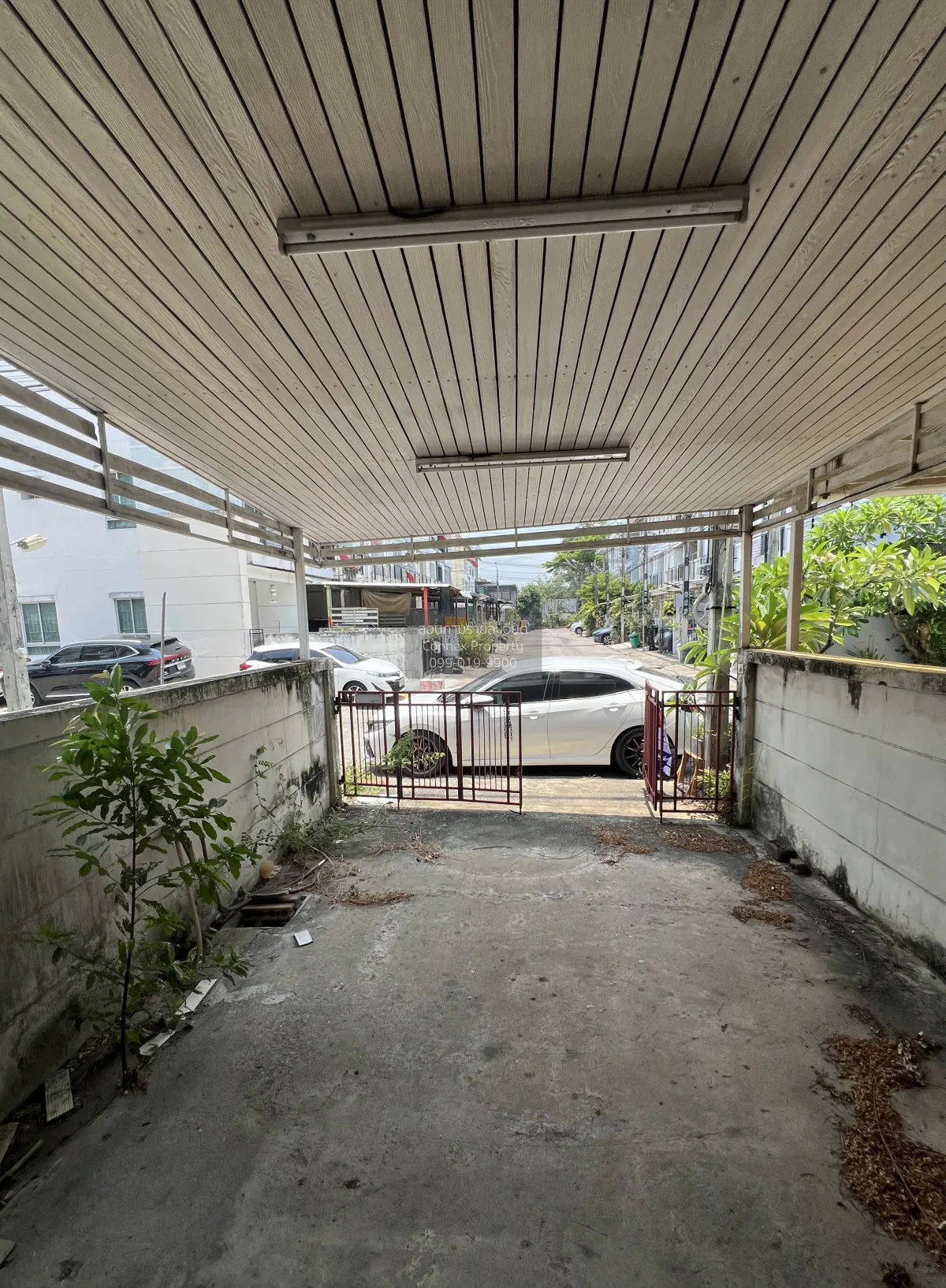 For Sale Townhouse/Townhome  , Baan Klang Muang The Paris Rama 9-