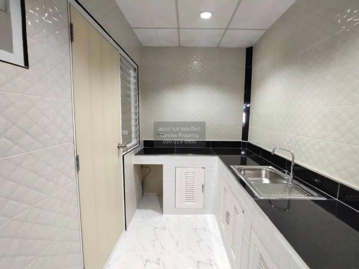 ขายทาวน์เฮ้าส์/ทาวน์โฮม  อู่ทองเพลส 5 คูคต ลำลูกกา ปทุมธานี CX-10