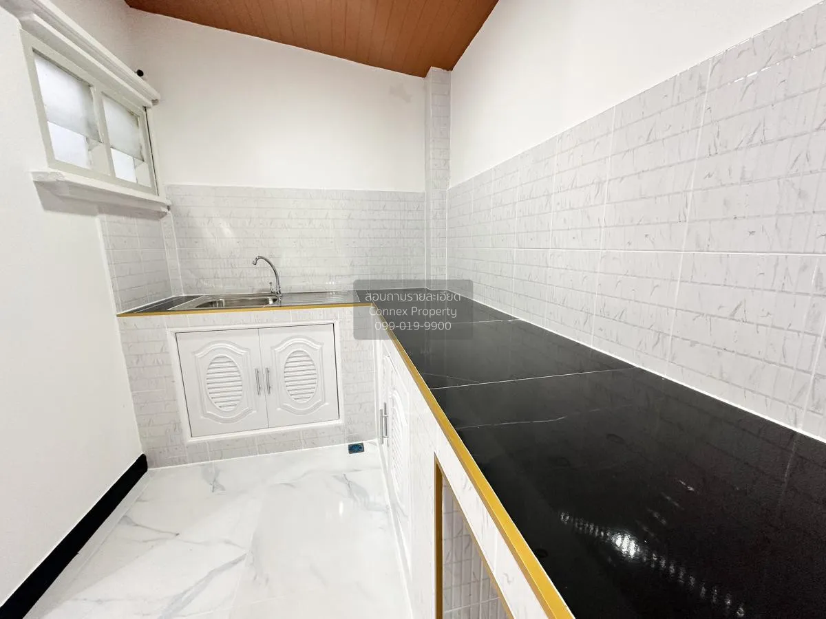 ขายทาวน์เฮ้าส์/ทาวน์โฮม  บ้านเต็มรัก รีโนเวทใหม่ บางคูรัด บางบัวท