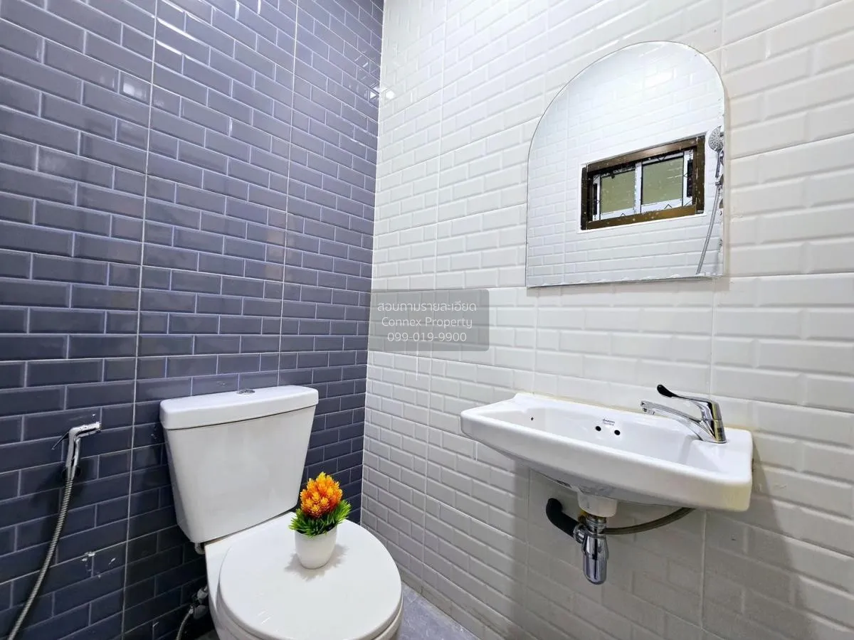 For Sale Townhouse/Townhome  , Lert Ubon Watcharapol Ramintra , c