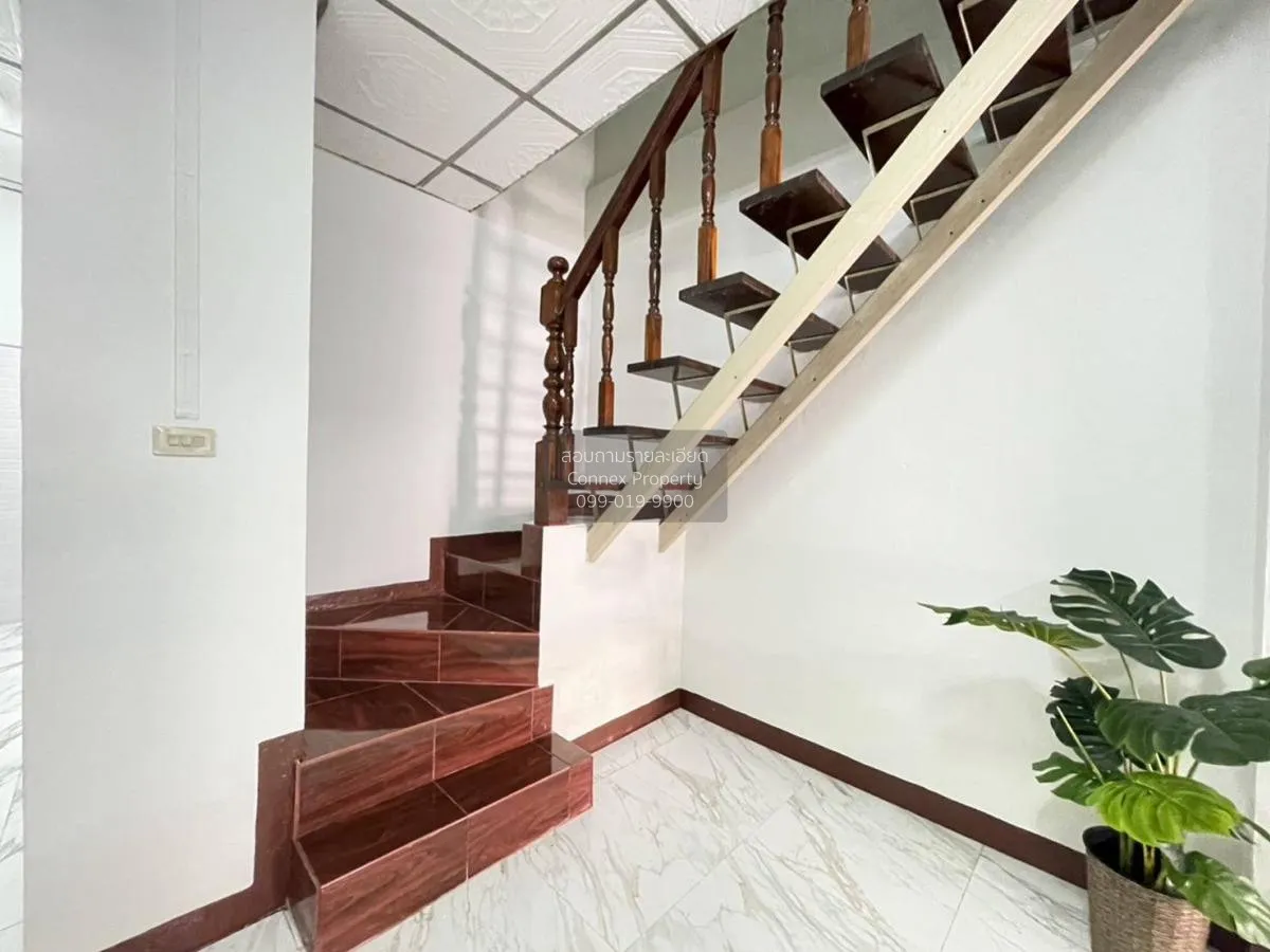 ขายทาวน์เฮ้าส์/ทาวน์โฮม  เลิศอุบล วัชรพล รามอินทรา รีโนเวทใหม่ ท่