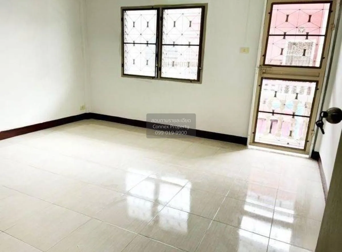 ขายทาวน์เฮ้าส์/ทาวน์โฮม  เลิศอุบล วัชรพล รามอินทรา รีโนเวทใหม่ ท่