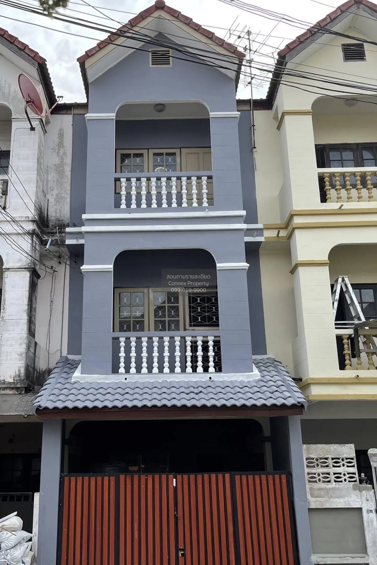 ขายทาวน์เฮ้าส์/ทาวน์โฮม  เลิศอุบล วัชรพล รามอินทรา รีโนเวทใหม่ ท่ 1