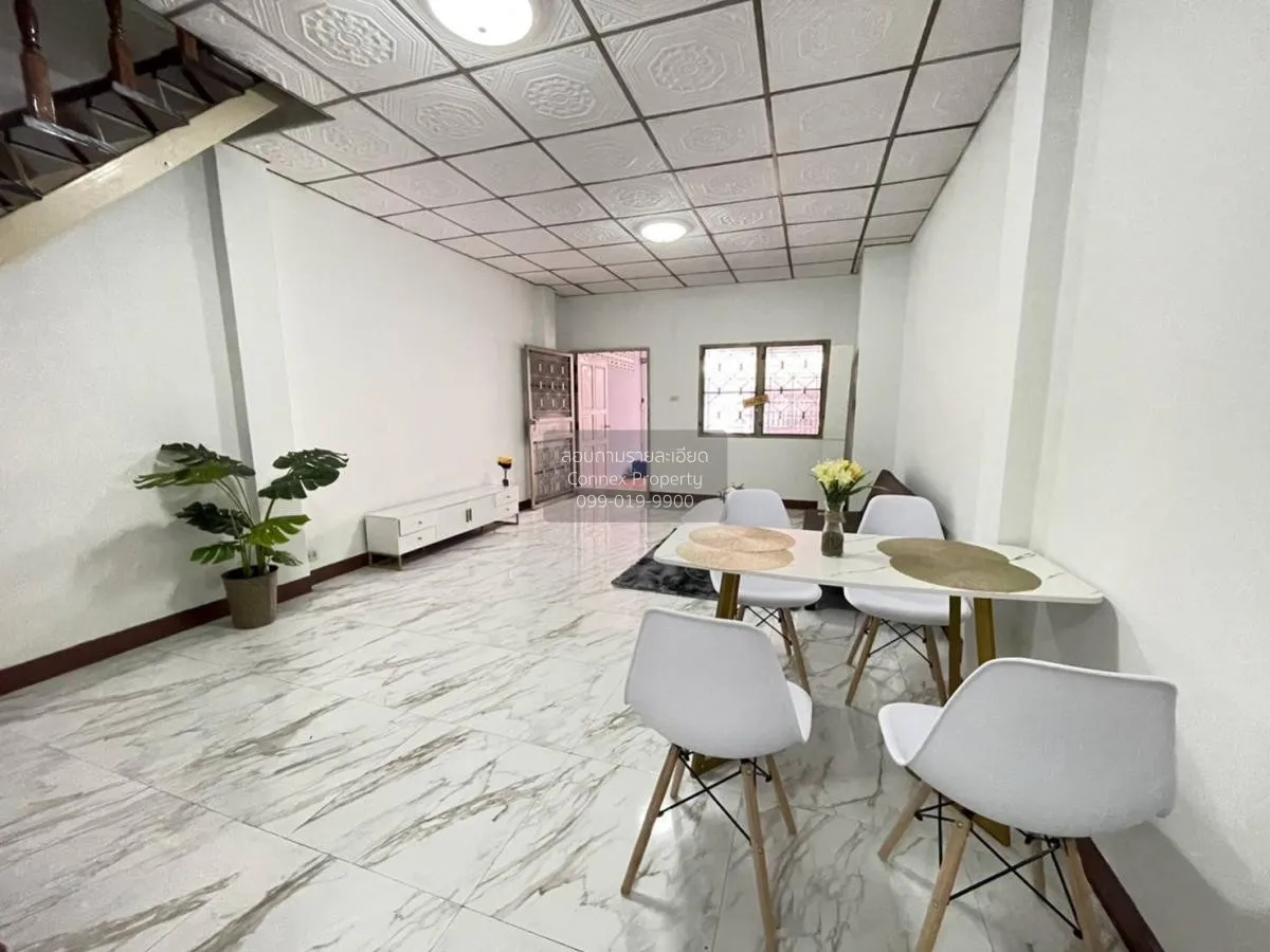 ขายทาวน์เฮ้าส์/ทาวน์โฮม  เลิศอุบล วัชรพล รามอินทรา รีโนเวทใหม่ ท่ 4