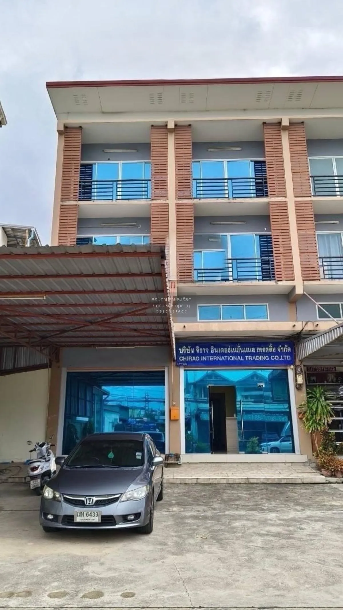 For Sale 2 shophouses, both next to each other. , Khwaeng Khlong  1