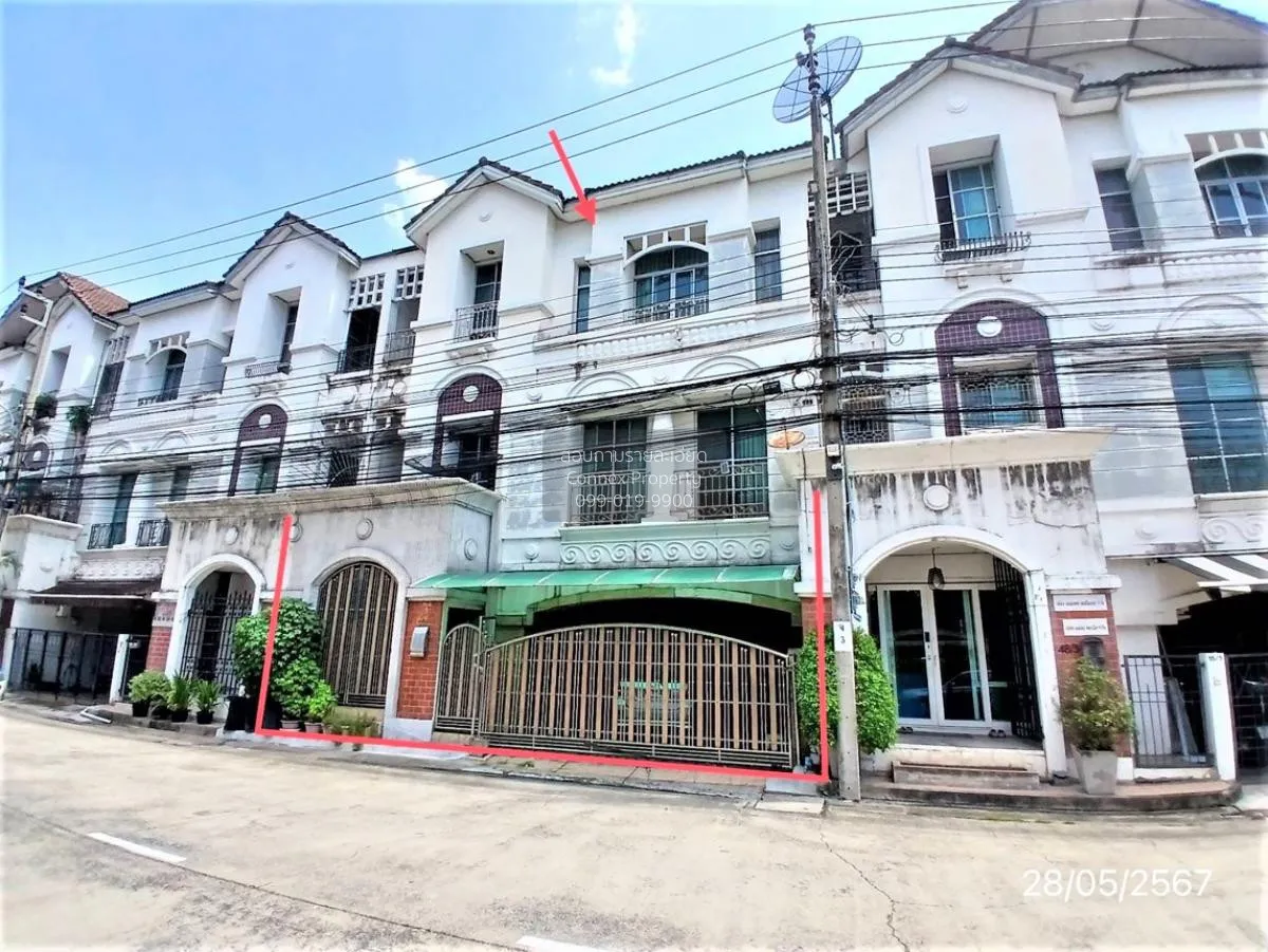 For Sale Townhouse/Townhome  , Baan Klang Muang Ladprao - Yothin  2
