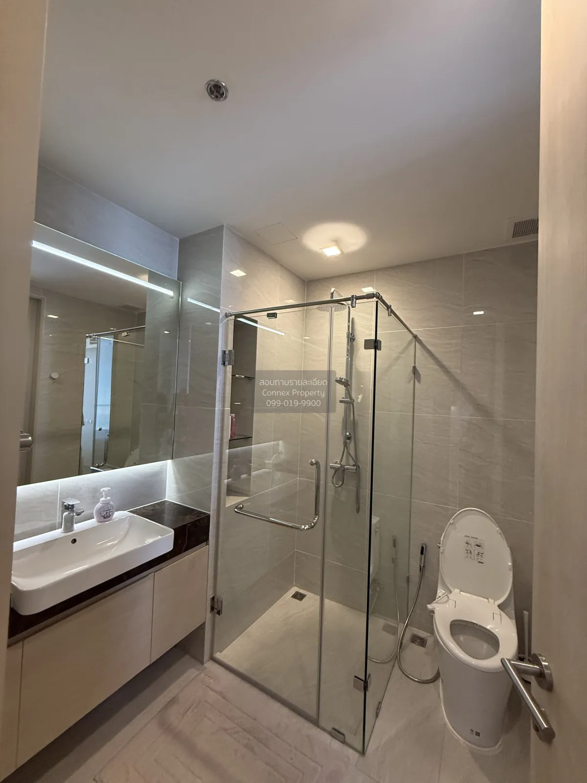 เช่าคอนโด  โนเบิล สเตท 39 ชั้นสูง BTS-พร้อมพงษ์ คลองตันเหนือ เขต 