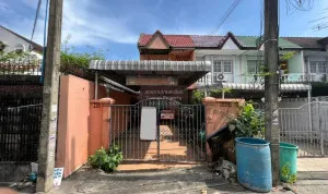 ขายทาวน์เฮ้าส์/ทาวน์โฮม  สันติสุข ลาดพร้าว เขต ลาดพร้าว กรุงเทพ CX-109155