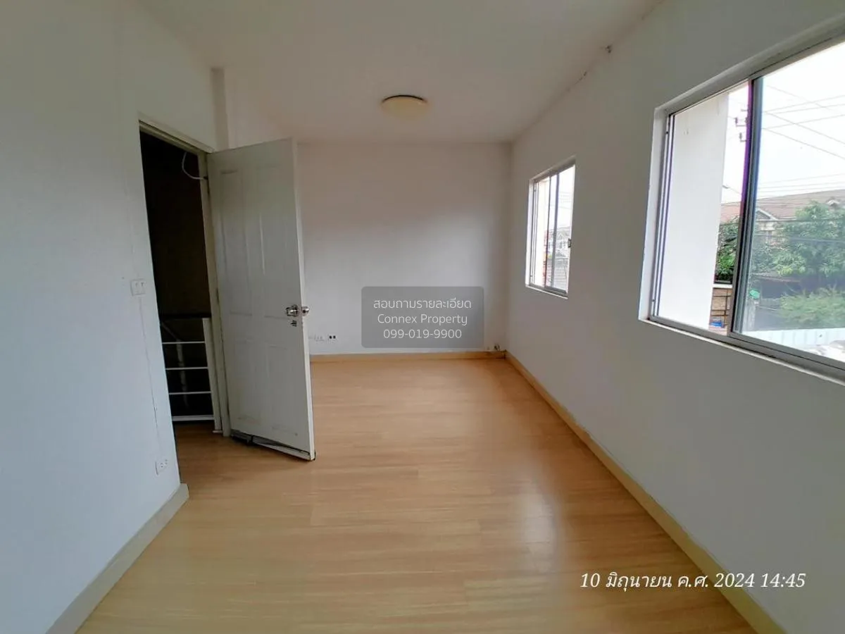 For Sale House , Baan Pruksa 51 Chalongkrung , Lam Pla Thiw , Lat