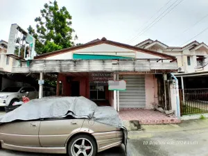 For Sale House , Baan Pruksa 51 Chalongkrung , Lam Pla Thiw , Lat Krabang , Bangkok , CX-109156