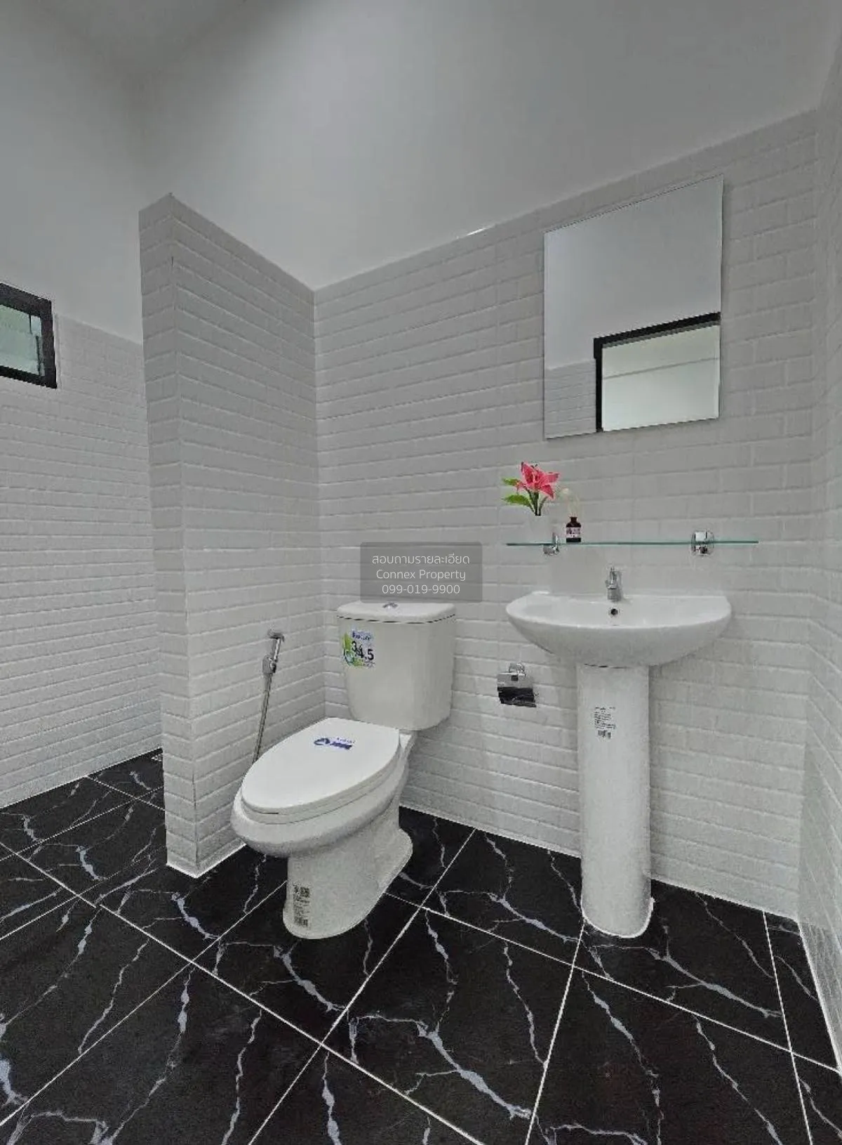 For Sale Townhouse/Townhome  , Baan Nakhonthong Park ville 2 , Sa