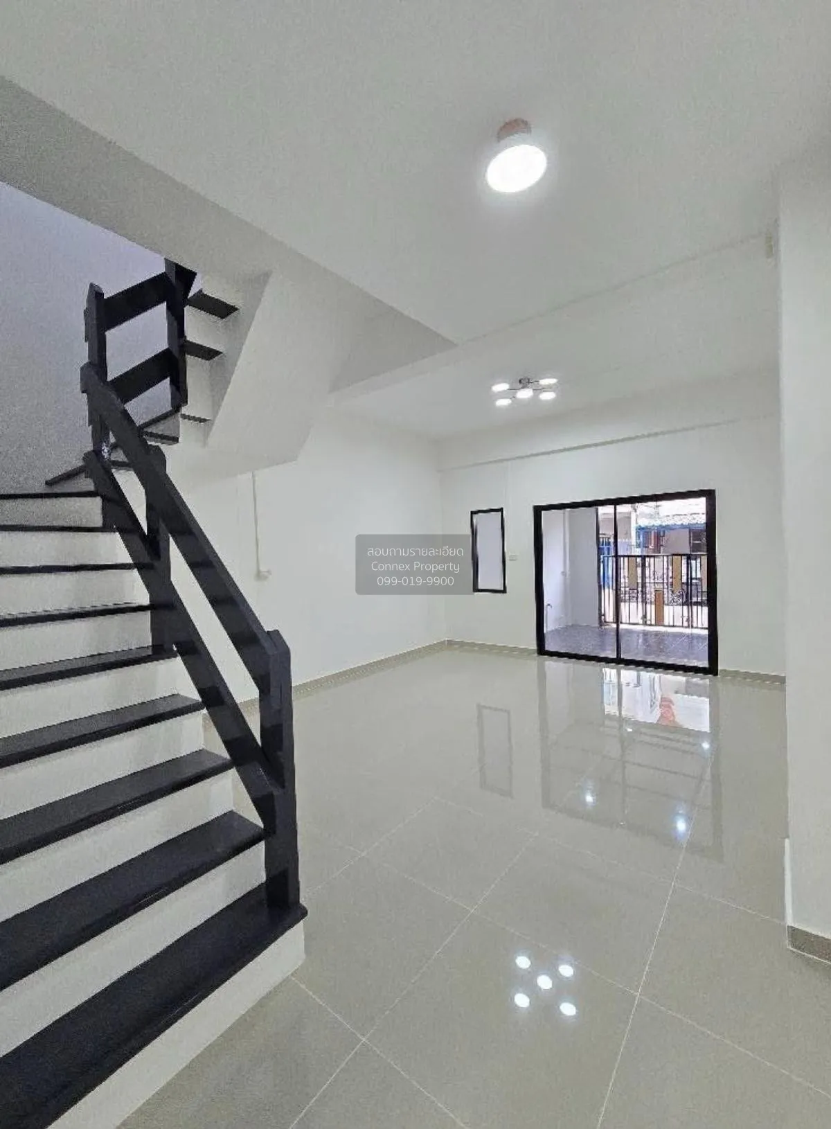 For Sale Townhouse/Townhome  , Baan Nakhonthong Park ville 2 , Sa