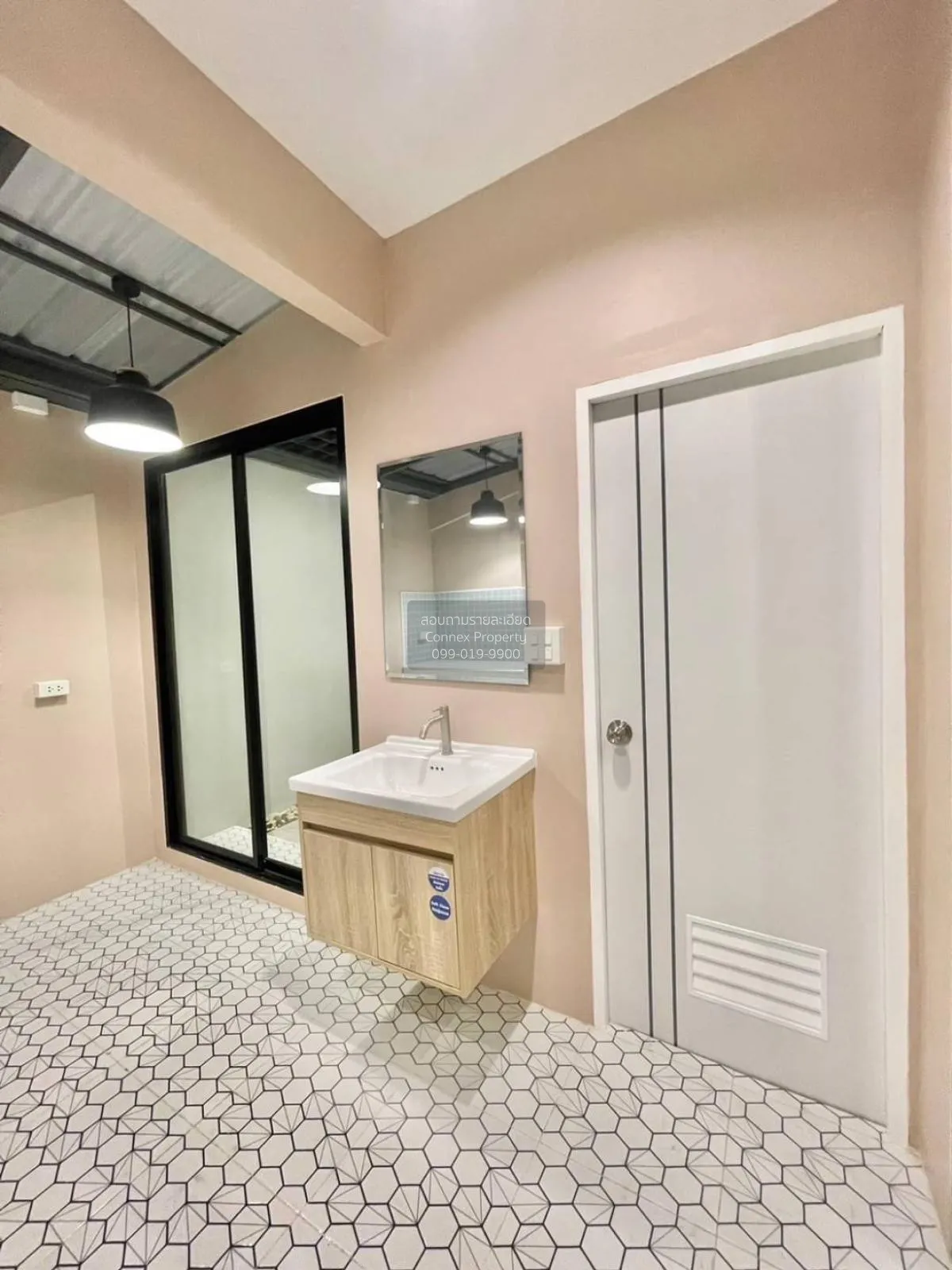 ขายทาวน์เฮ้าส์/ทาวน์โฮม  หมู่บ้านดวงทอง 1 รีโนเวทใหม่ บางรักพัฒนา