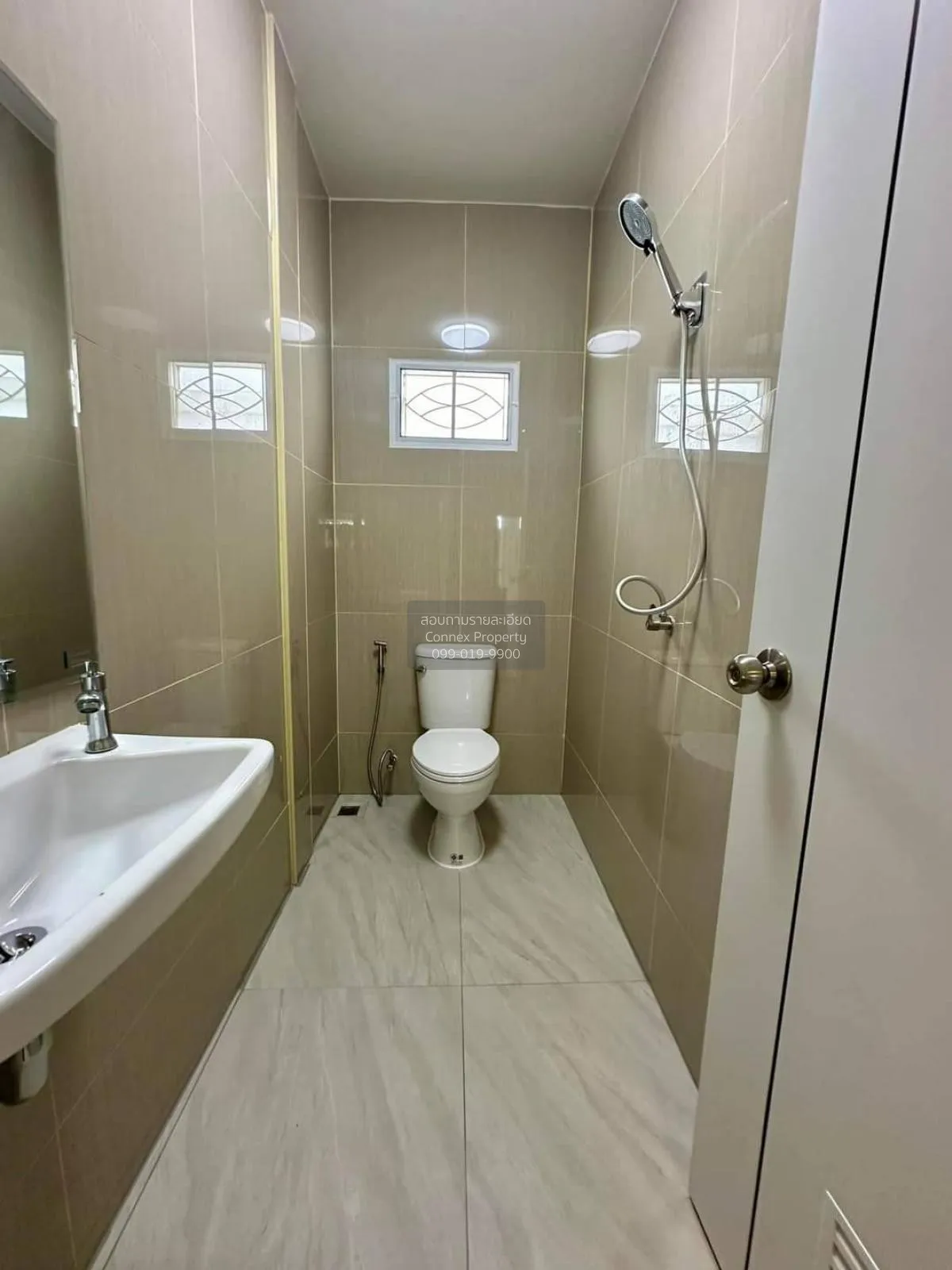 For Sale Townhouse/Townhome  , Siwarat 5 , Krathum Lom , Sam Phra