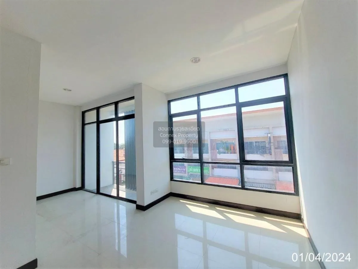 For Sale 3.5-storey Townhouse Nonthaburi Soi Bang Rak Noi 16 , Ba