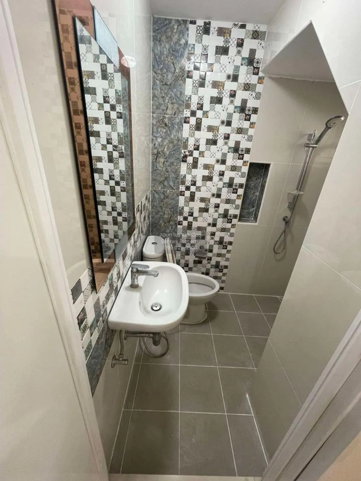 For Sale Townhouse/Townhome  , Golden Town Vibhavadi-Chaengwattan