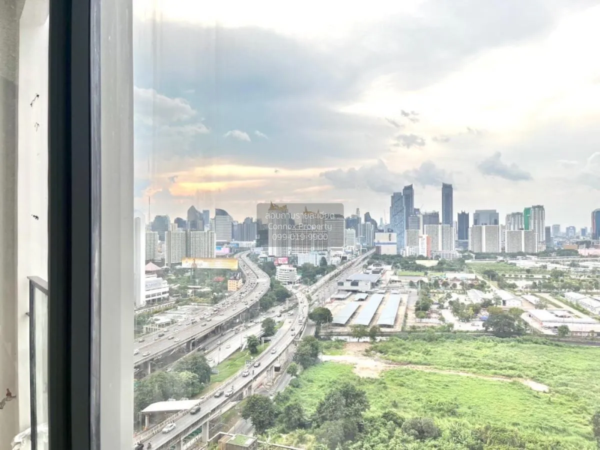 ขายคอนโด  ไซมิส พระราม 9 (แลนด์มาร์ค @MRTA Station) ดูเพล็กซ์ ชั้